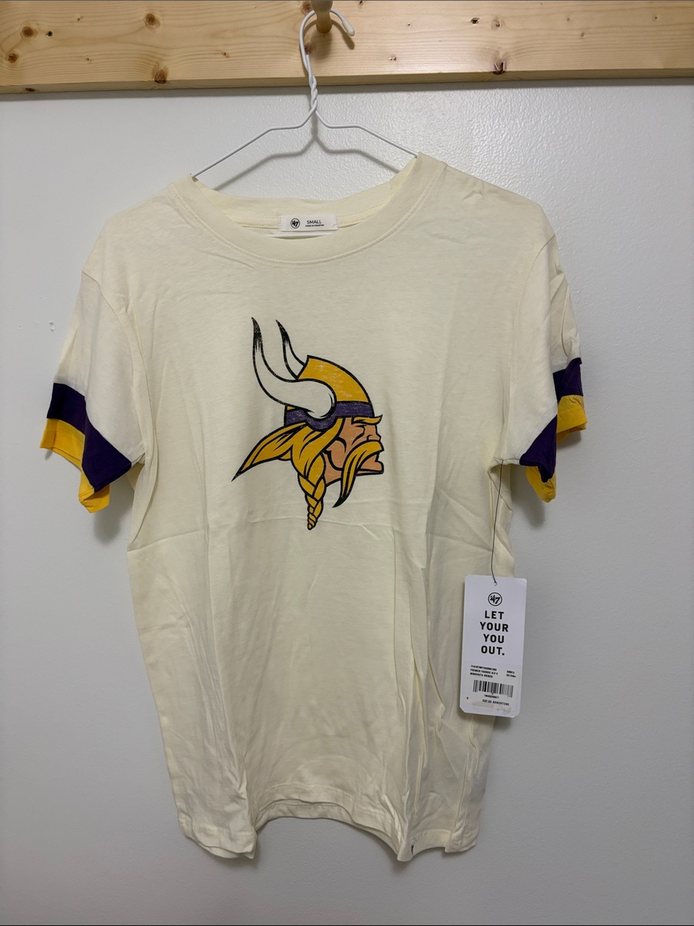 NWT 47 Brand Cream Minnesota Vikings Logo Tee with Purple & Gold Sleeve Stripes